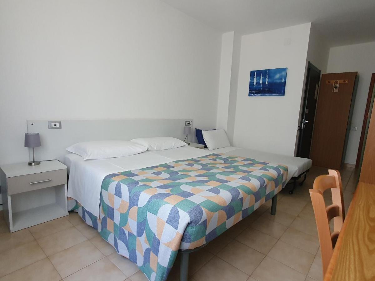 Hotel Cormorano Pedaso Luaran gambar